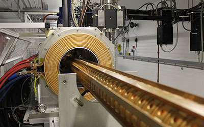 陽子線、重粒子線とは？陽子線と重粒子線の違いも解説｜松定プレシジョン