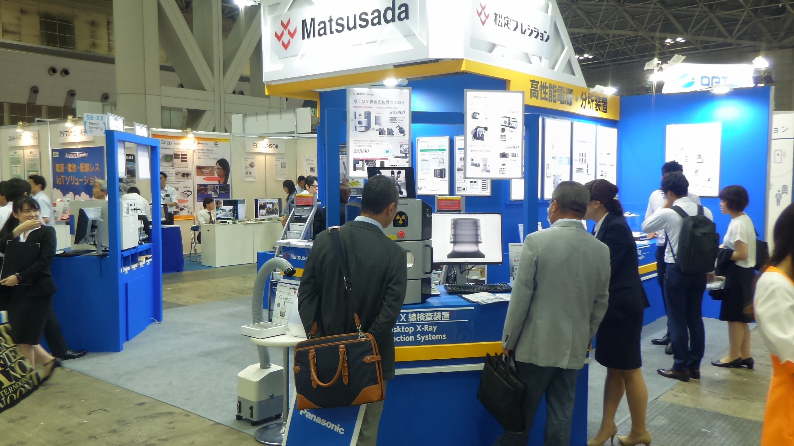 松定プレシジョンのブースでの展示会の様子